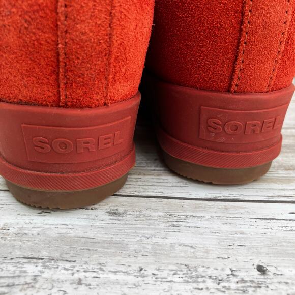Sorel Boots Evie Pull On Bootie Sz 7.5 Orange Suede Waterproof Wedge Casual - Picture 10 of 10
